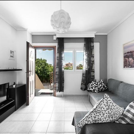 Nikiti Maisonette On The Beach By Luxlikehome Никити Экстерьер фото
