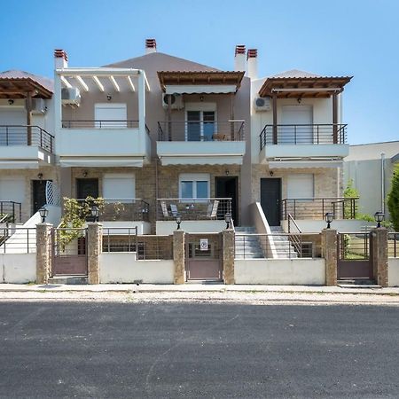 Nikiti Maisonette On The Beach By Luxlikehome Никити Экстерьер фото