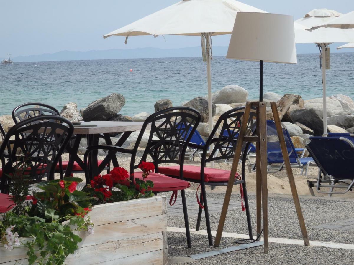 Nikiti Maisonette On The Beach By Luxlikehome Никити Экстерьер фото