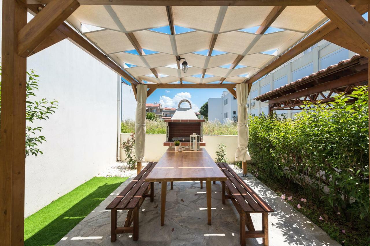 Nikiti Maisonette On The Beach By Luxlikehome Никити Экстерьер фото